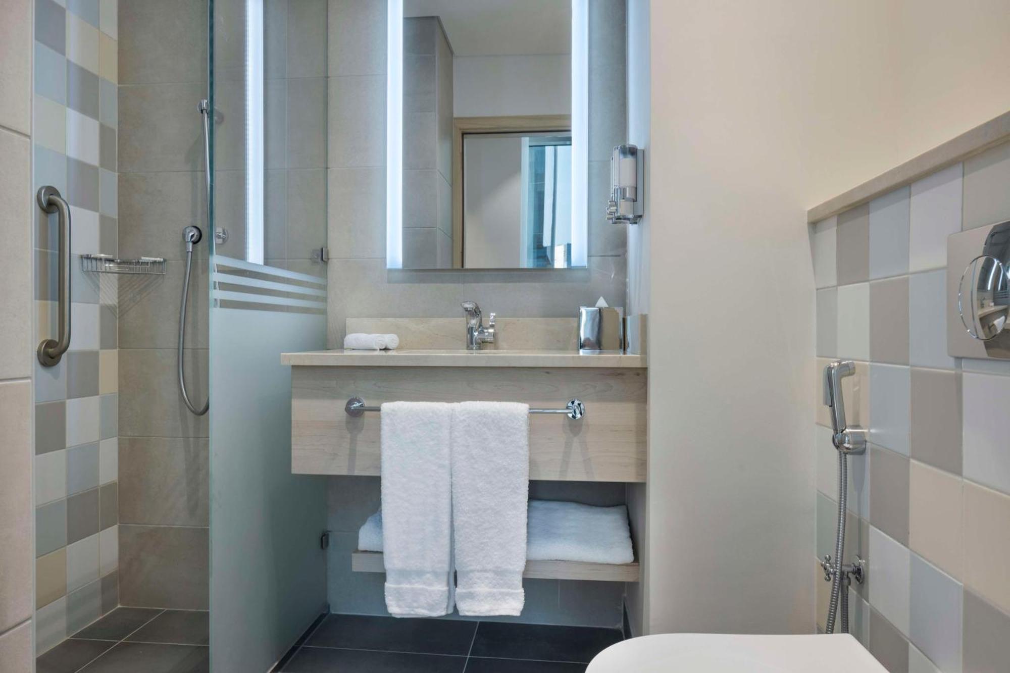 Hampton By Hilton Doha Old Town 호텔 외부 사진