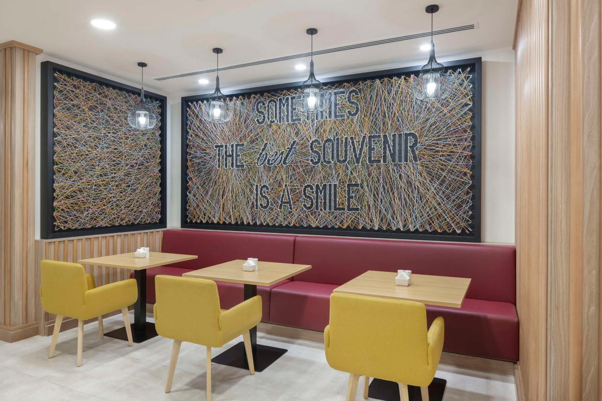 Hampton By Hilton Doha Old Town 호텔 외부 사진